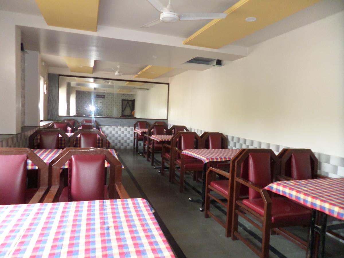 Hotel Sadanand Sangli ภายนอก รูปภาพ
