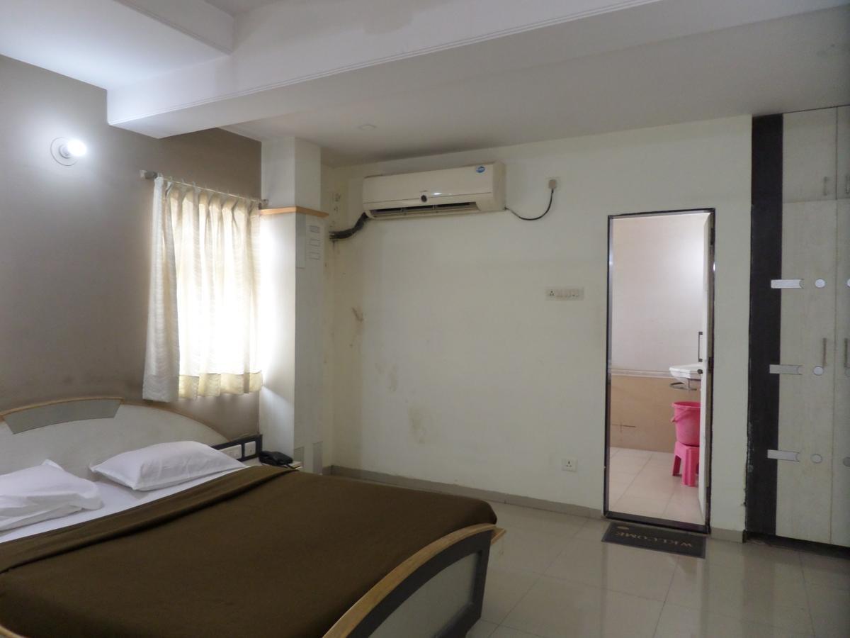 Hotel Sadanand Sangli ภายนอก รูปภาพ