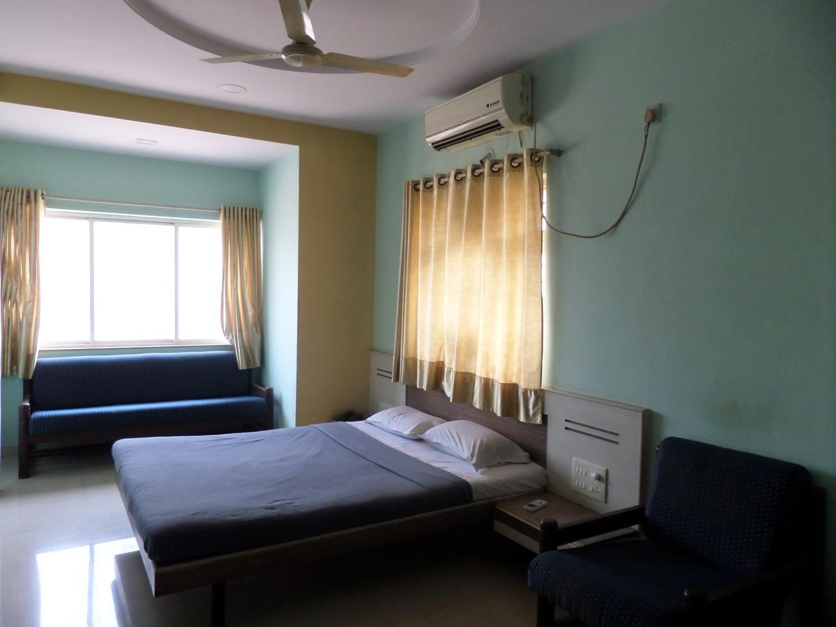 Hotel Sadanand Sangli ภายนอก รูปภาพ
